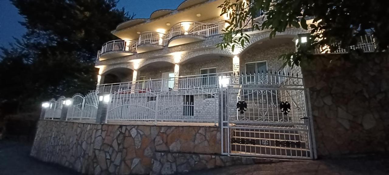 Bed and Breakfast Hyka Stone House Shkodër Esterno foto