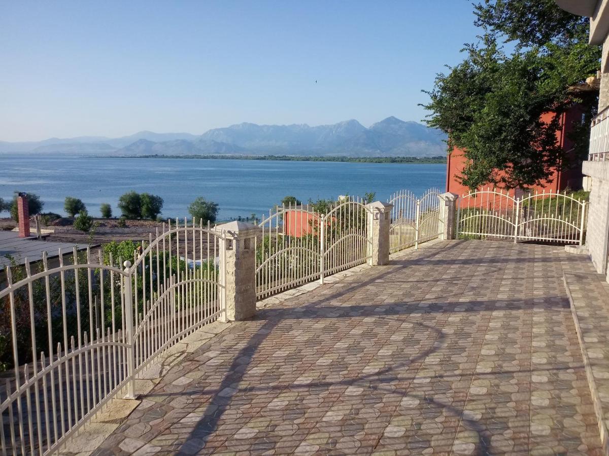 Bed and Breakfast Hyka Stone House Shkodër Esterno foto