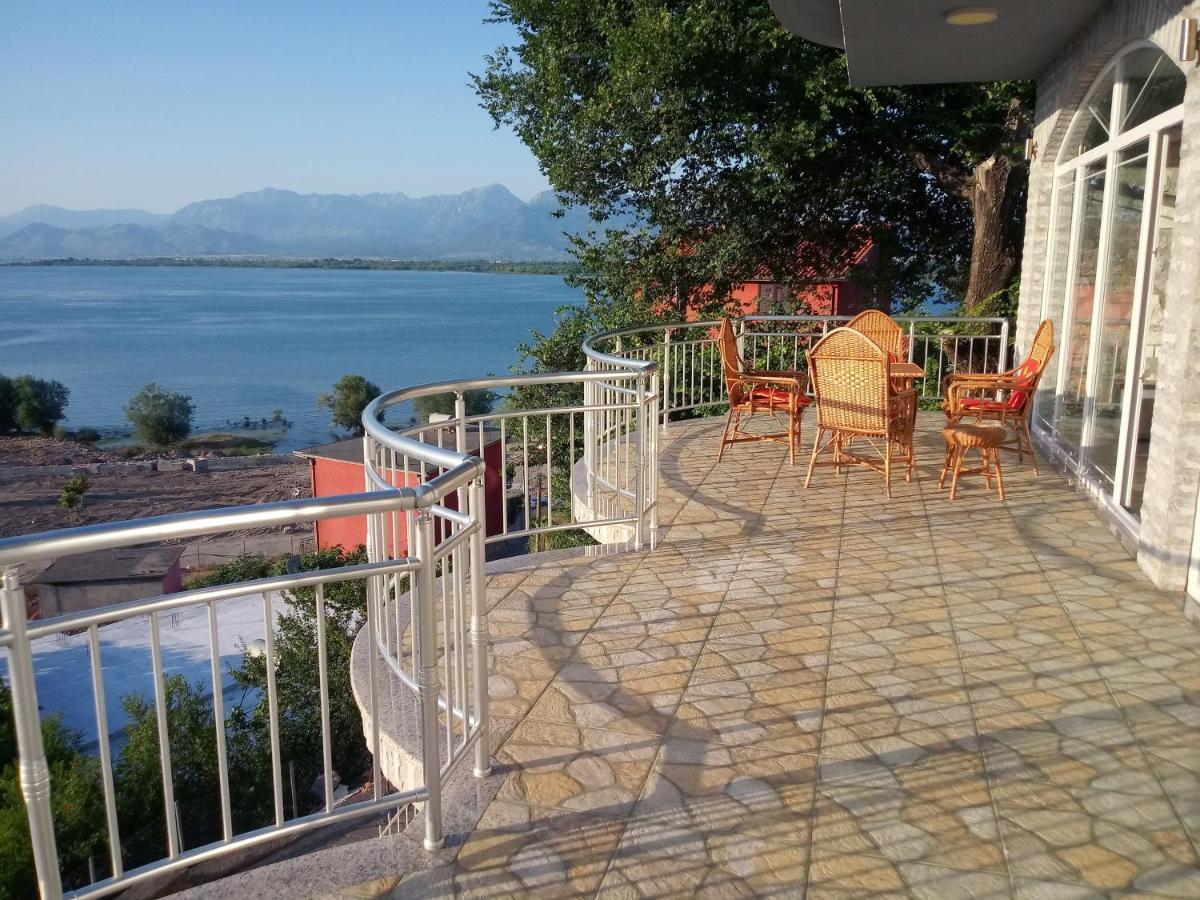 Bed and Breakfast Hyka Stone House Shkodër Esterno foto