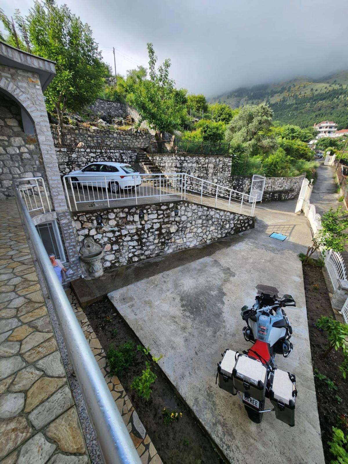 Bed and Breakfast Hyka Stone House Shkodër Esterno foto