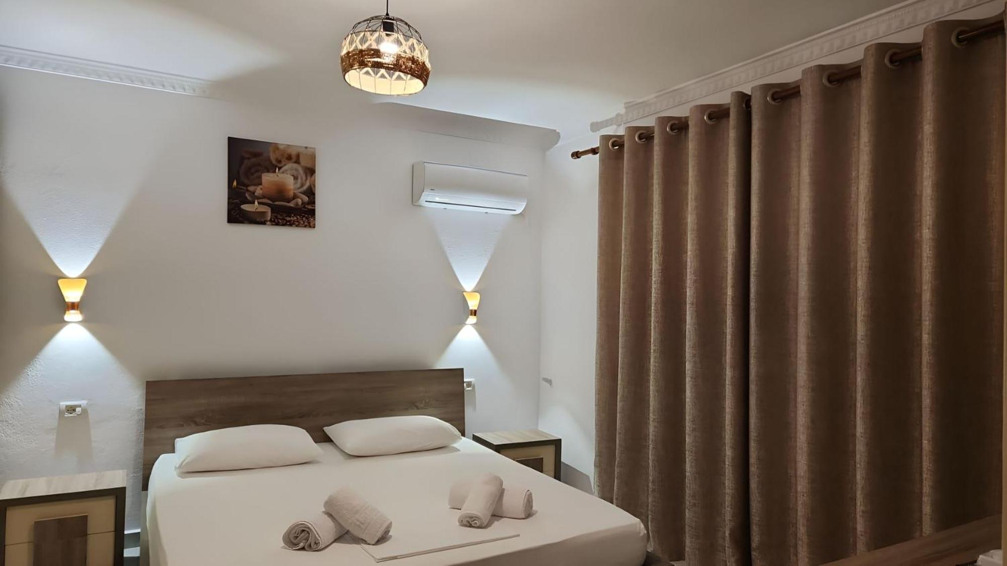 Bed and Breakfast Hyka Stone House Shkodër Esterno foto