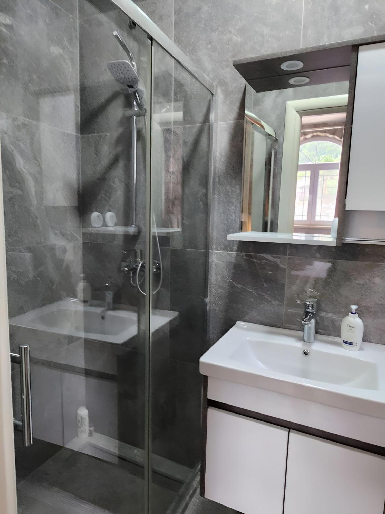 Bed and Breakfast Hyka Stone House Shkodër Esterno foto